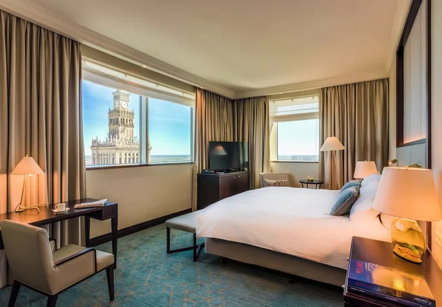 Classic, King Bed, Palace View, Club Lounge Access، Intercontinental Warsaw 1/10