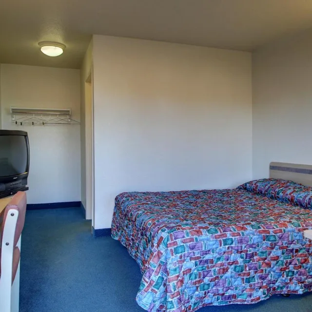 1 Queen Bed - Hearing Accessible Micfridge، Motel6 Owensboro, KY 4/10