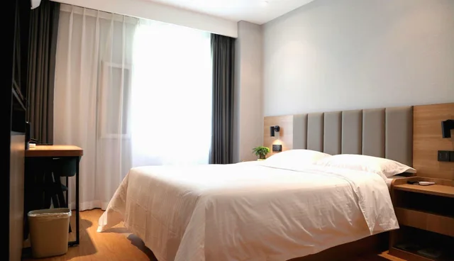 غرفة بسرير مزدوج، Greentree Inn Zhenjiang Gaotie Wanda Square Express Hotel 2/3