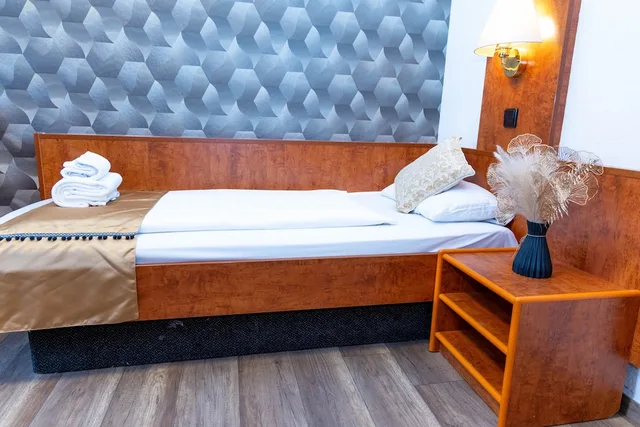 غرفة أساسية مفردة بسرير فردي، Hotel Rossija 4/7