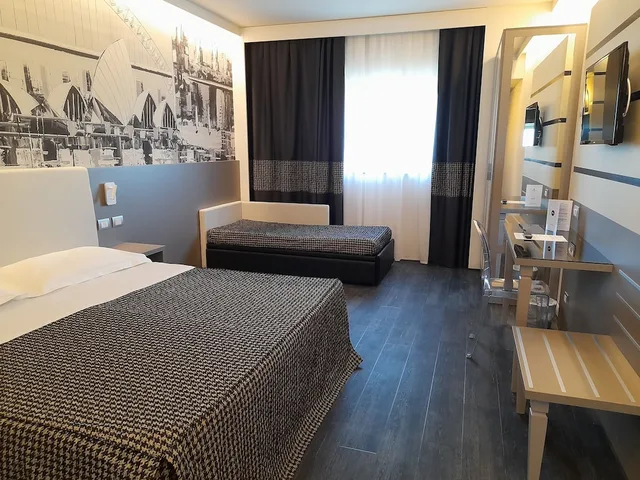 غرفة ديلوكس رباعية، The Sydney (ex Novotel Bologna Fiera) 6/9