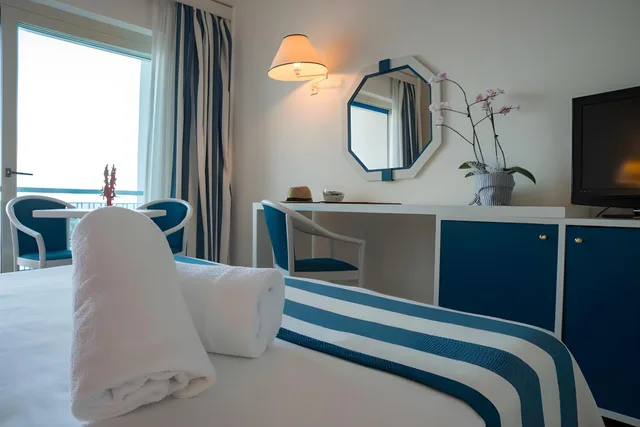 Blue, Triple، Splendid Hotel La Torre 1/1