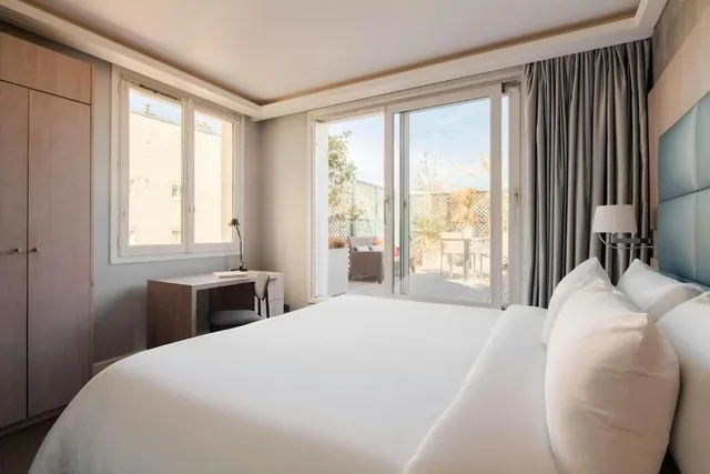 Deluxe, Queen Bed, L Edmond Hotel Parc Monceau 1/4