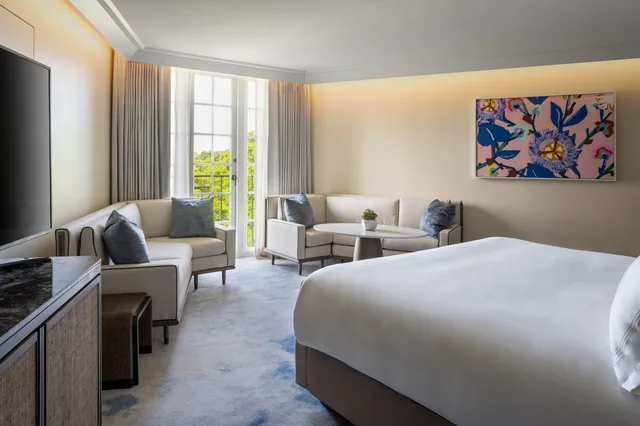 Premium, Studio, Suite, King Bed, Bay View, Accessible، The Vinoy Resort & Golf Club Autograph Collection 1/4