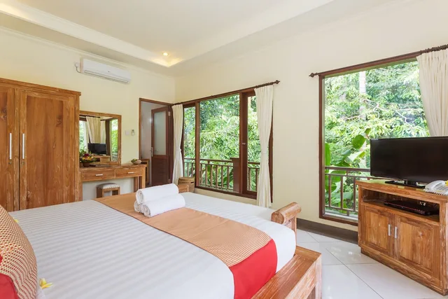 غرفة ديلوكس بسرير مزدوج بإطلالة على الحديقة، Puri Payogan Villa 4/5