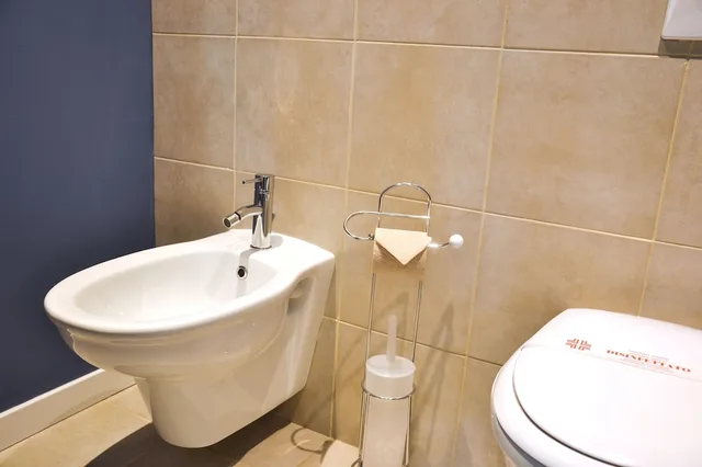 غرفة قياسية رباعية بسرير مزدوج وسريرين منفصلين، Hotel Maximilian 9/10