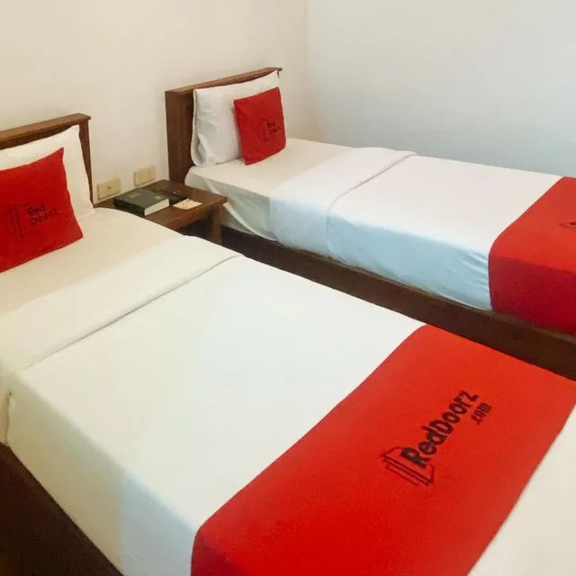 غرفة بسريرين منفصلين، Oyo 120 Balai Sofia 6/8