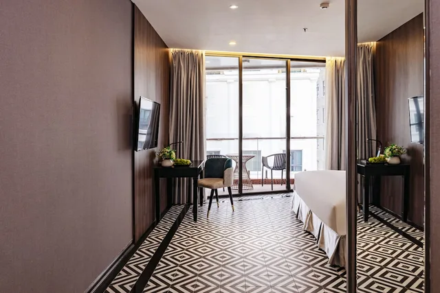 غرفة بريميوم ديلوكس بسرير مزدوج بشرفة بإطلالة جزئية على البحر، Cicilia Hotels & Spa Danang 10/10
