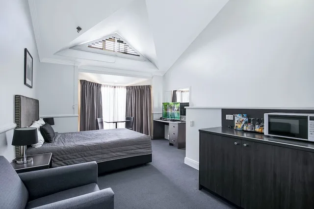 استوديو بسرير كوين، Comfort Inn & Apartments Northgate Airport 2/5