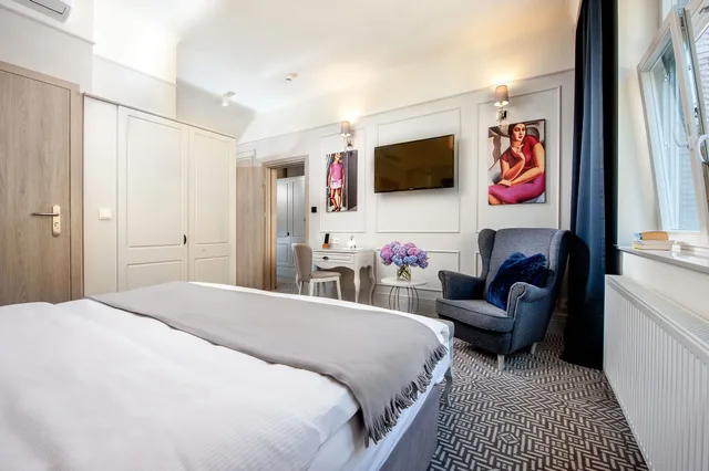 شقة غراند بسريرين كوين بـ3 غرف نوم، Amber Design Residence 1/5
