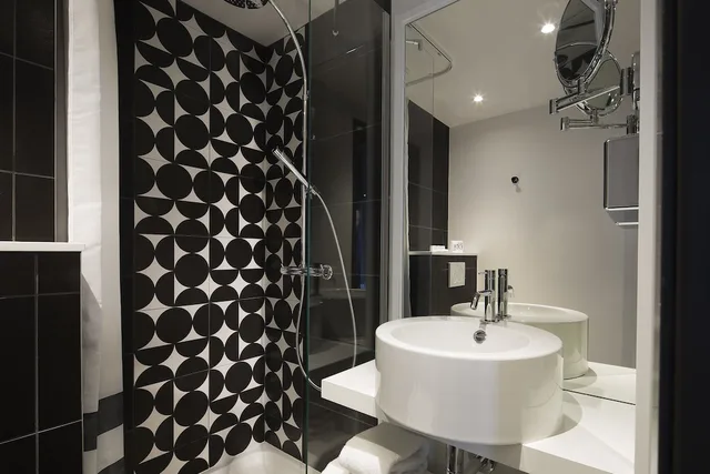 غرفة بسرير مزدوج بشرفة، Hotel Ekta 1/1