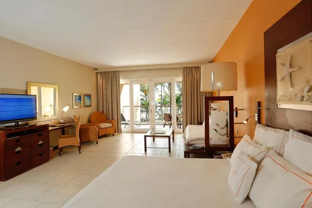 Victoria, Single، Victoria Beachcomber Resort and Spa 1/1