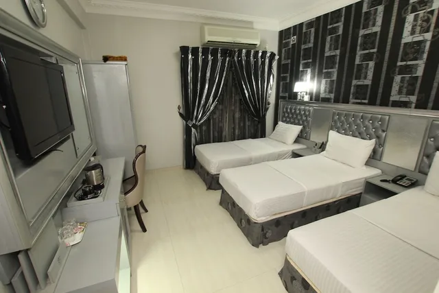 Room, Triple, 3 Beds, White Fort Hotel 1/9