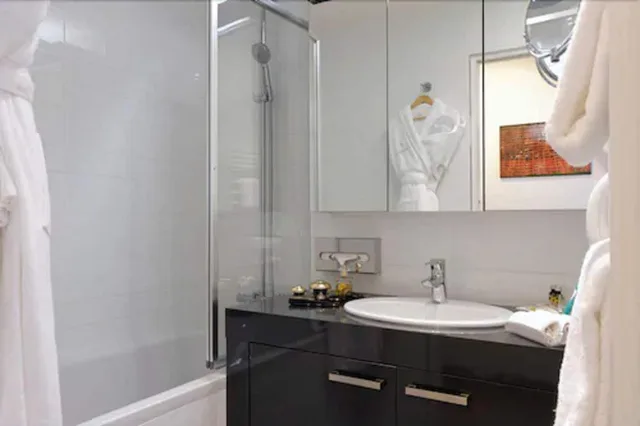 3 Bedrooms, Duplex, Apartment، Residence Alma Marceau 1/1