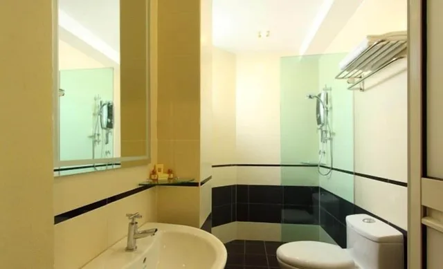 Family Suite, Executive, 3 Double Beds, Seasons View Hotel 2/2