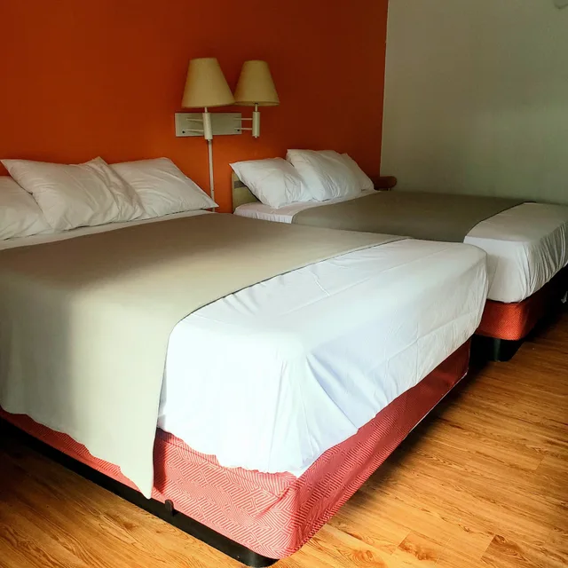 غرفة قياسية بسريرين مزدوجين، Motel6 Ashland, VA 5/8