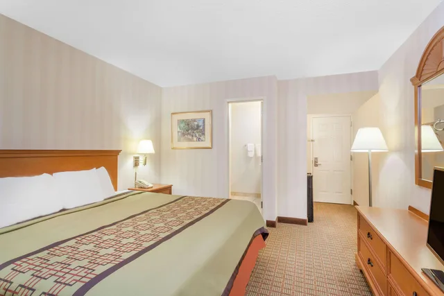 غرفة بسرير كينج، Days Inn By Wyndham Albany Suny 1/4