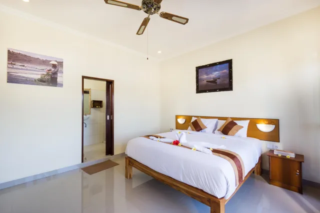 غرفة بسرير كينج بشرفة، Seaweed Guesthouse Lembongan 2/2