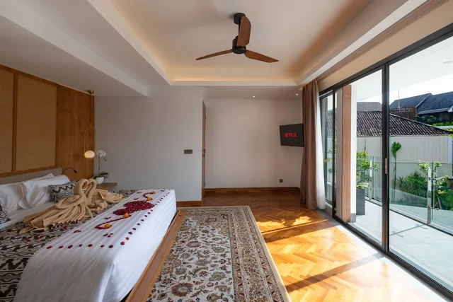 3 Bedrooms, Grand, Pool, Villa, 1 Queen and 2 King Beds، La Numa Villas Canggu 5/10