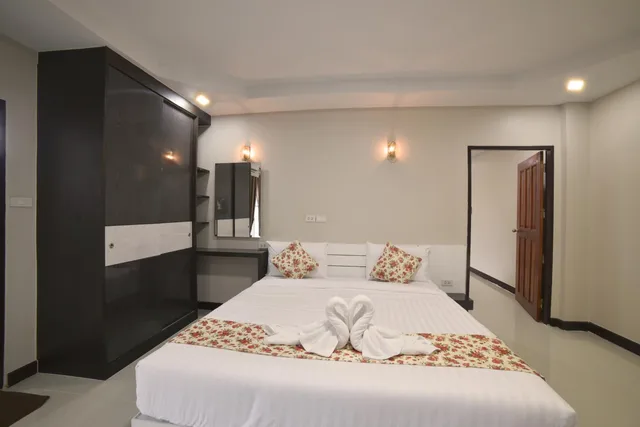 غرفة عائلية بسريرين كينج، Gold Airport Suites 3/9