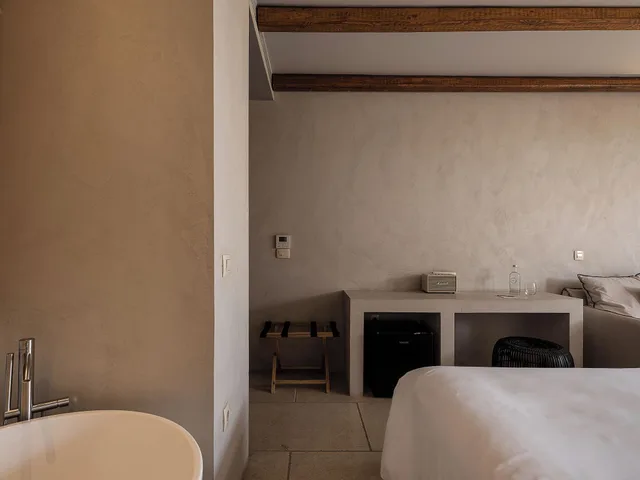 غرفة سوبيريور بإطلالة على البحر في الطابق الأرضي، The Theodore Boutique Hotel 8/8