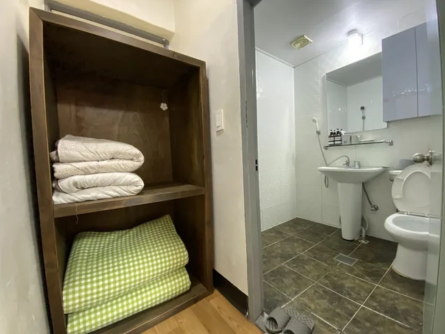Family, Studio, 1 Double and 2 Futon Beds، Smile Resort Sokcho 6/6