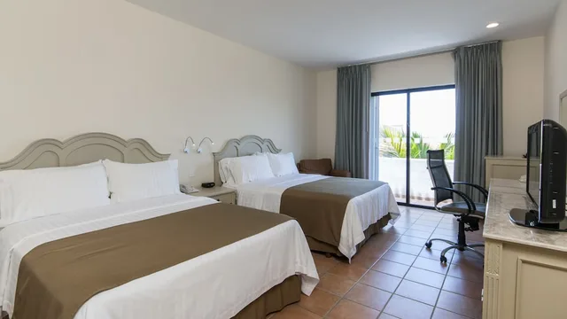 غرفة بريميوم بسريرين كوين، Holiday Inn Cd Del Carmen 3/6