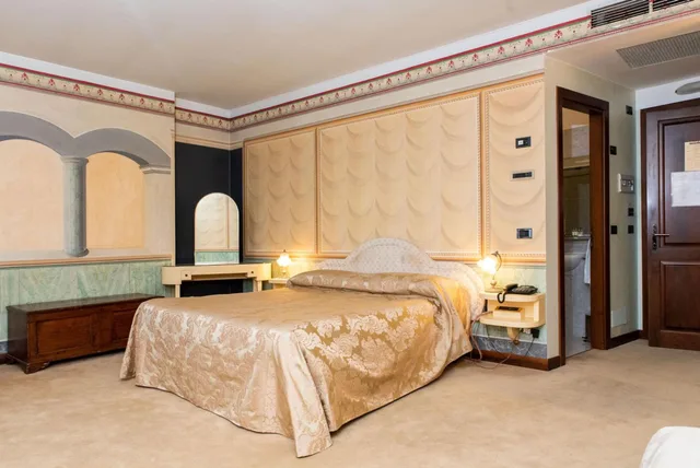 جناح جونيور، Hotel Fonte Cesia 3/10