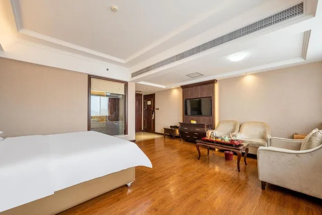 غرفة ديلوكس بسرير كينج، Vienna International Hotel (Dongguan Yanxi Road) 1/1
