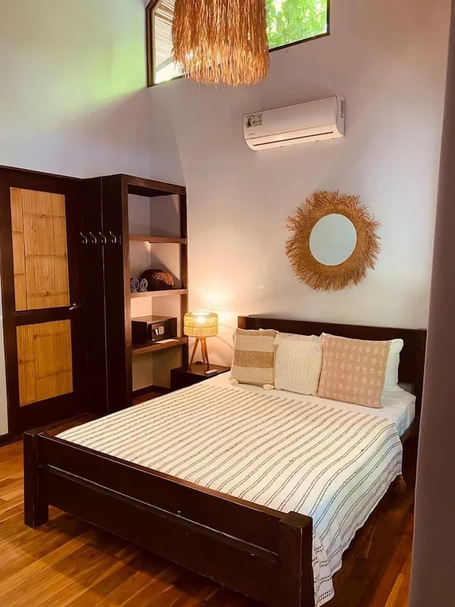 Studio, Queen Bed, Beach Side, Kitchen, Lua Villas 3/8
