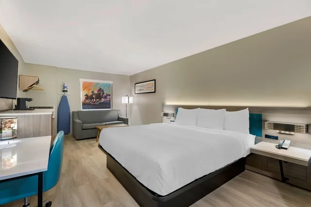Upgrade, Suite, King Bed, Sofa، Quality Inn Ruidoso NM 1/4