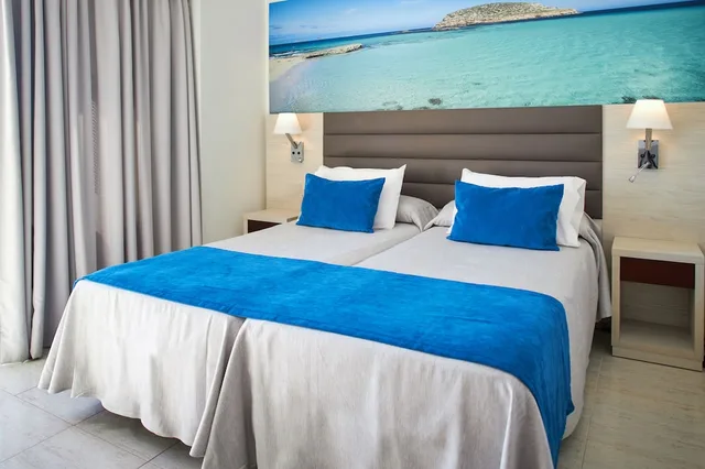 Superior, Triple, Twin Beds, Murphy Bed، Invisa Ereso - All Inclusive 1/3