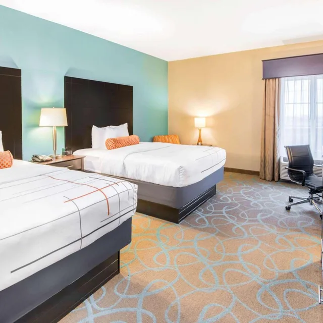 جناح عائلي ديلوكس، La Quinta Inn & Suites by Wyndham Clinton Historic Route 66 1/7