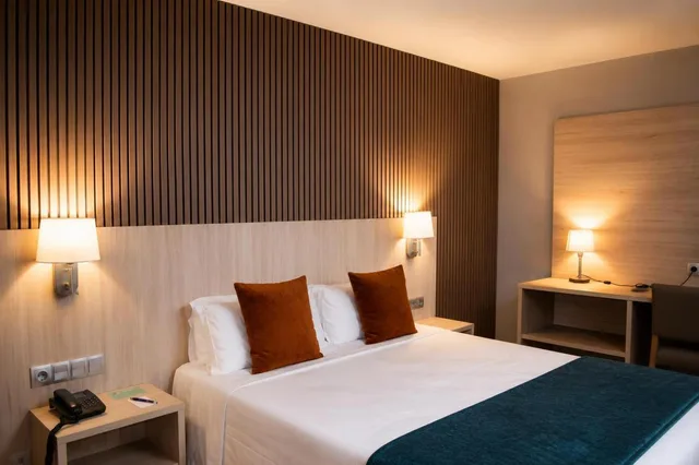 غرفة داخلية بسرير مزدوج بدون إطلالة، Hotel Best Andorra Center 7/10