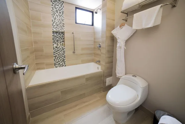 جناح بسرير كينج بغرفتين مع أريكة، Embassy Suites by Hilton Bogota Rosales 3/10