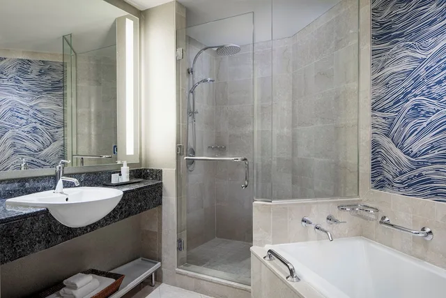 غرفة غراند بسرير كينج بإطلالة على النهر، JW Marriott Hotel Grand Rapids 8/8