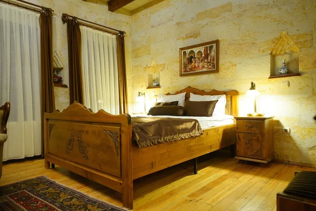 Family, 1 Double and 1 Single Bed, Harman Cave Hotel 5/10