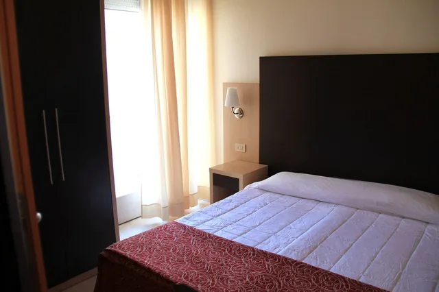 غرفة بسرير كوين، C Hotels International 2/5