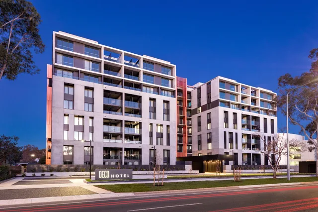 Deluxe, Double Bed, Deco Hotel Canberra 1/1