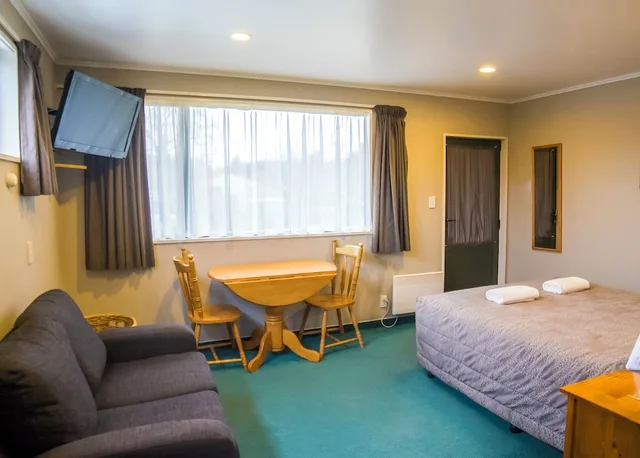 استوديو بسرير كينج، Te Anau Lakeview Kiwi Holiday Park Motels 6/9
