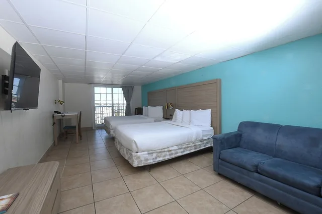 غرفة قياسية بسريرين كوين بإطلالة على المدينة، Paradise Plaza Inn 2/6