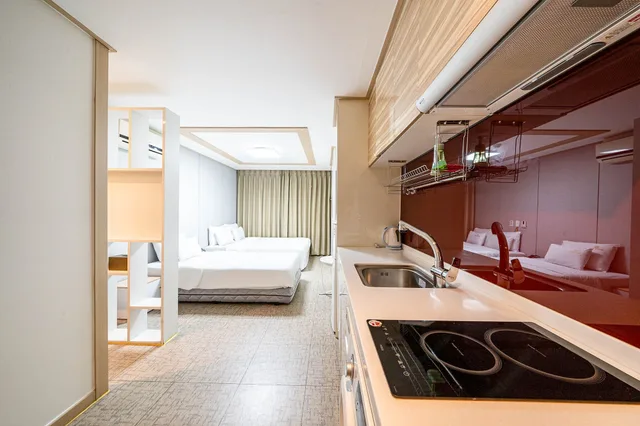 غرفة عائلية بسرير كوين وسرير فردي، Residence Hotel Line 6/6