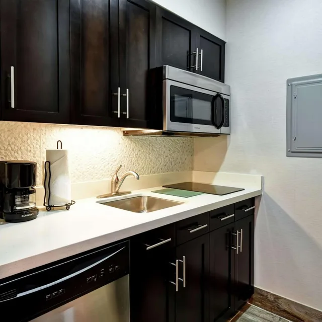 جناح بسريرين كوين مع أريكة لذوي الإعاقة، Homewood Suites By Hilton Dallas Arlington South Tx 8/8
