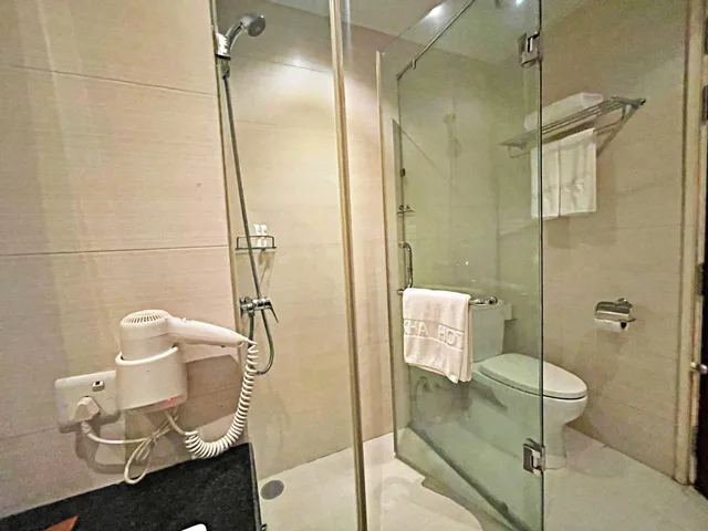 غرفة بسريرين منفصلين بإطلالة على المسبح، Sokha Palace Siem Reap Hotel 10/10