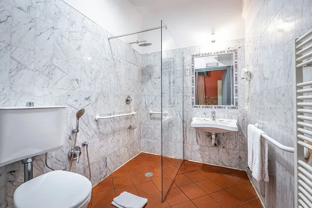 Family, 1 Double and 3 Single Beds، Panama 7/8