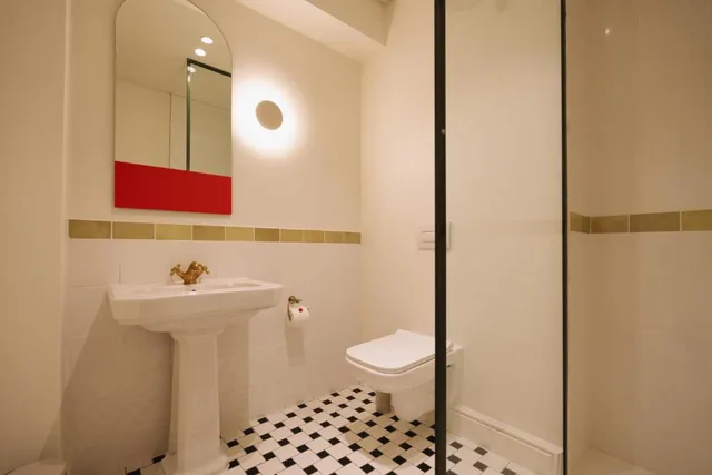 جناح فاخر، The Trade Boutique Hotel 4/4
