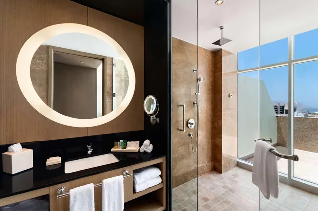 غرفة تنفيذية بشرفة، Hilton Lima Miraflores 4/5