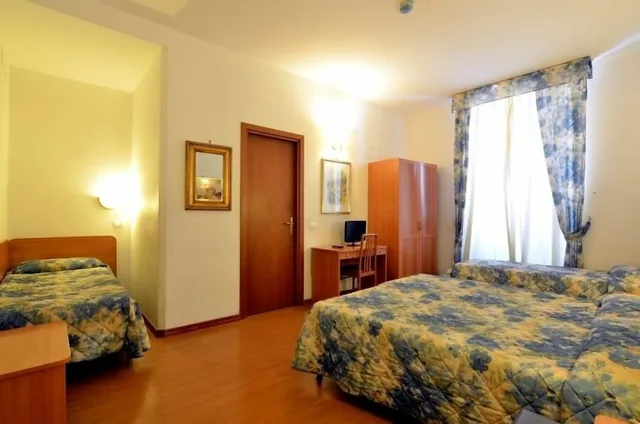 Room, Quadruple, Tirreno Hotel 2/5