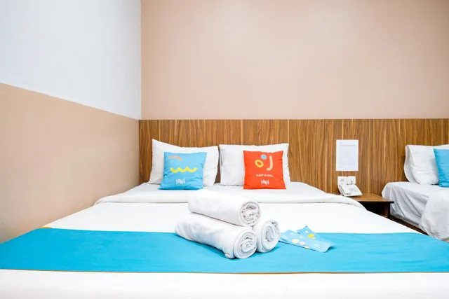 غرفة عائلية، Sans Hotel Rajawali Surabaya 8/10
