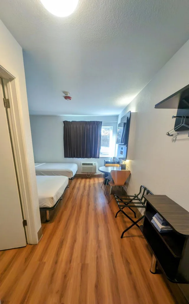 غرفة رباعية يُسمح فيها بالحيوانات الأليفة، Econo Lodge Idaho Falls, ID 4/6
